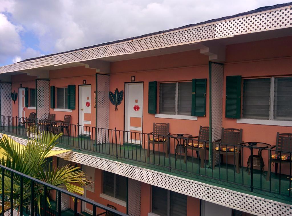 Towne Hotel Nassau Eksteriør bilde